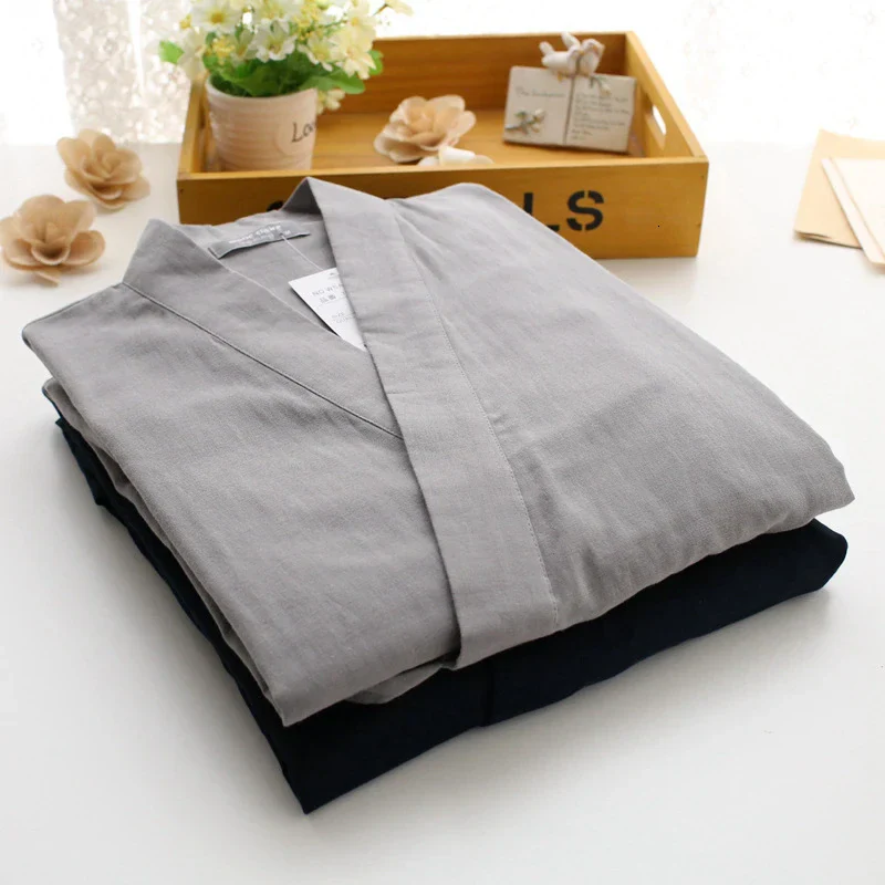 Traditional Japanese Pajamas Set - Image 11