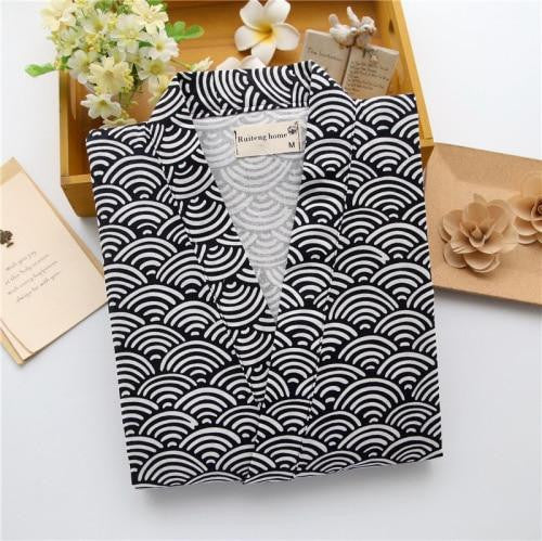 Traditional Japanese Pajamas Set - Image 8
